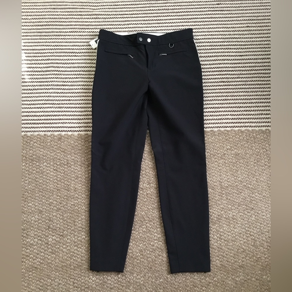 GAP - Picture 1 of 16